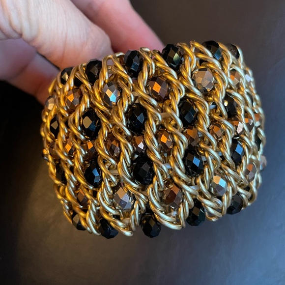 Black and Gold Beaded Stretch Bracelet - Picture 3 of 4